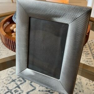 Sicura Picture Frame